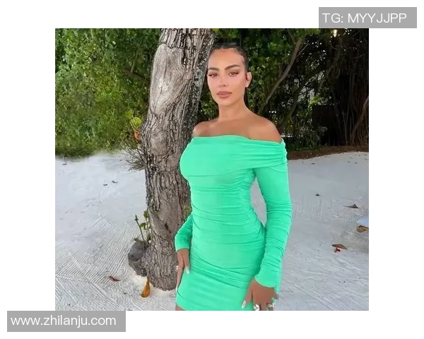 足球明星C罗的妻子如何在光环下展现自我魅力与生活智慧 足球明星C罗的妻子如何在光环下展现自我魅力与生活智慧