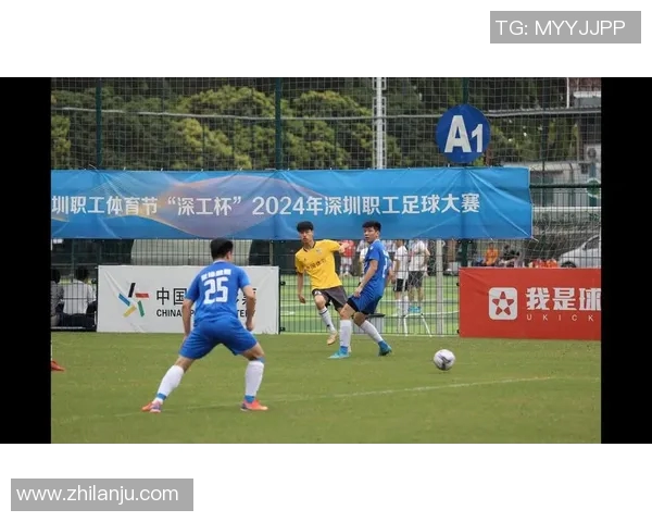 足球明星携手祝贺新年精彩瞬间分享让我们一起迎接美好未来 足球明星携手祝贺新年精彩瞬间分享让我们一起迎接美好未来